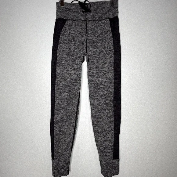 Victoria's secret pink Gray and Black yoga Joggers size large - Picture 1 of 3